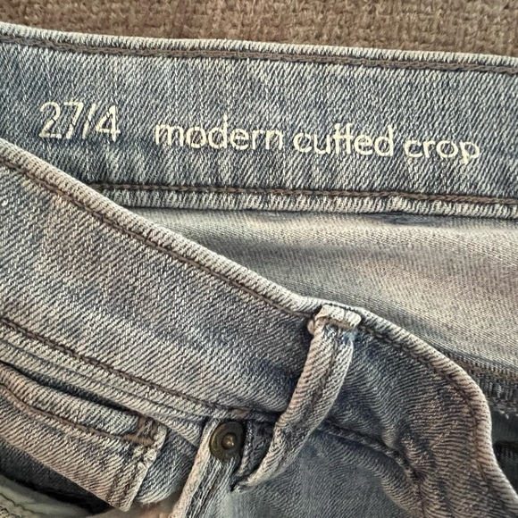 Ann Taylor Loft Modern Cuffed Cropped Jeans - Womens size 4/27 - Picture 3 of 9